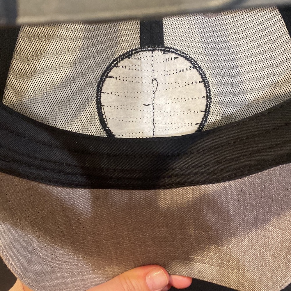 Mens Wolfgang Grey/Black Adjustable Hat - Picture 4 of 4
